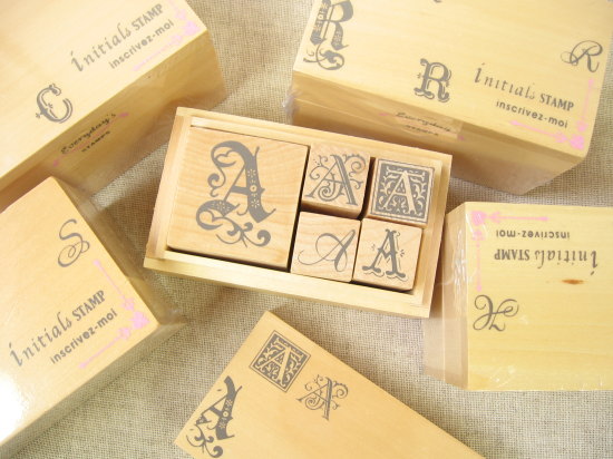 イニシャルスタンプ