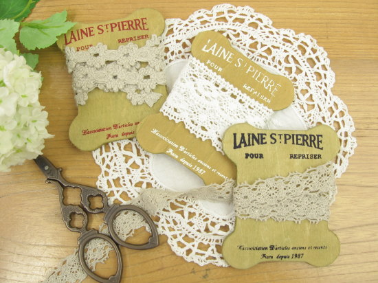 木の巻板レース付きＭ