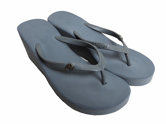 fipper WEDGES(フィッパー ウェッジス) 【FJ07-E03】 レディース 女性 ビーチサンダル 単色カラー シンプルデザイン　シルバーチャーム