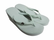 fipper WEDGES(フィッパー ウェッジス) 【FJ07-E08】 レディース 女性 ビーチサンダル 単色カラー シンプルデザイン　シルバーチャーム