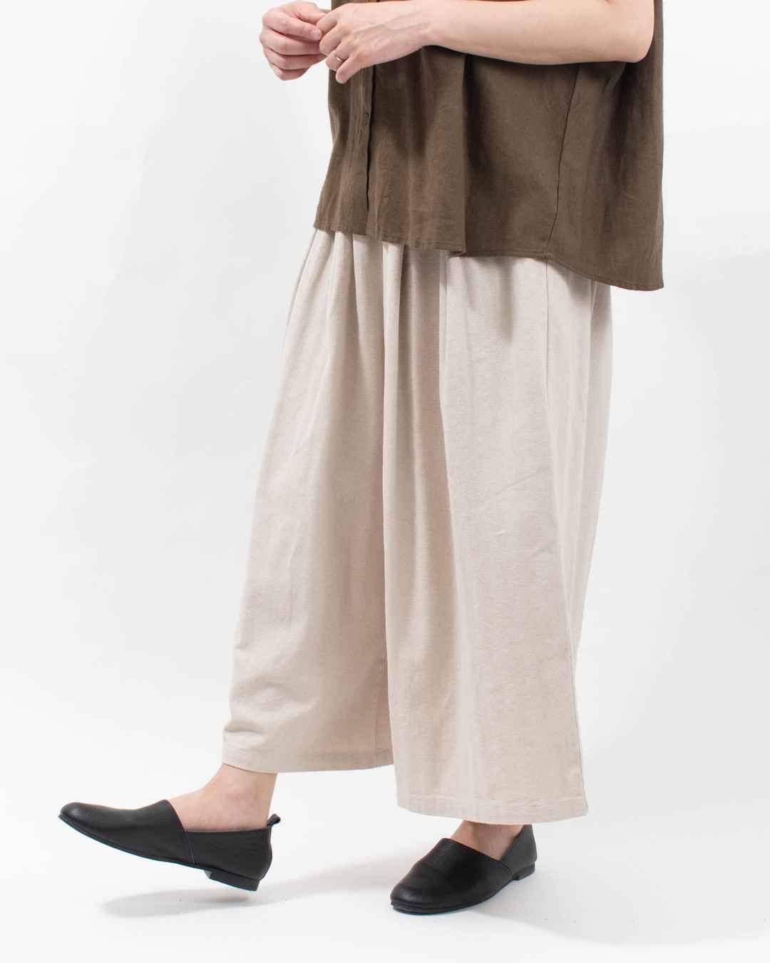 01EUS14344 blue willow コットンヘリンボンタックワイドパンツ