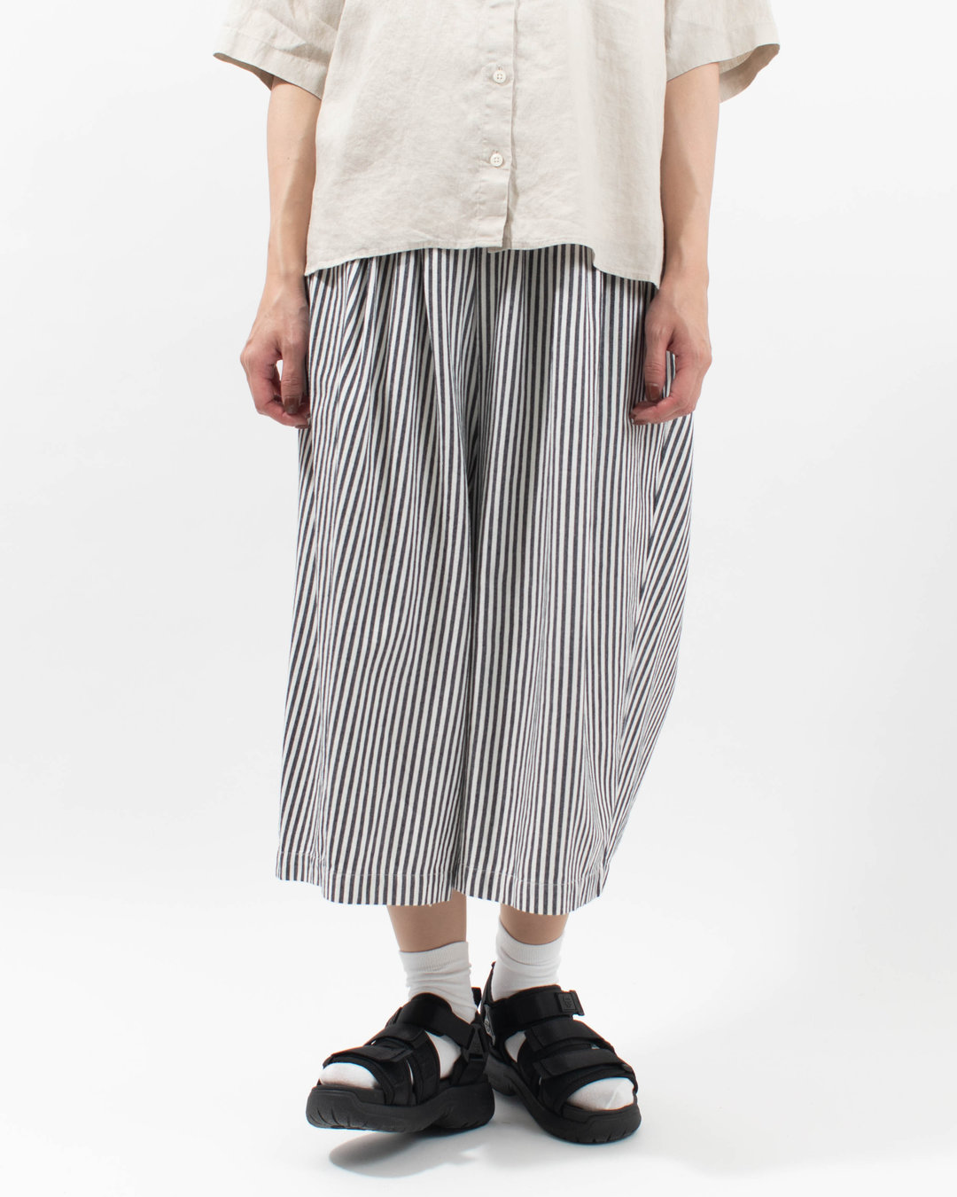 01FUS14338 blue willow コットン三つ綾ワイドクロップドパンツ