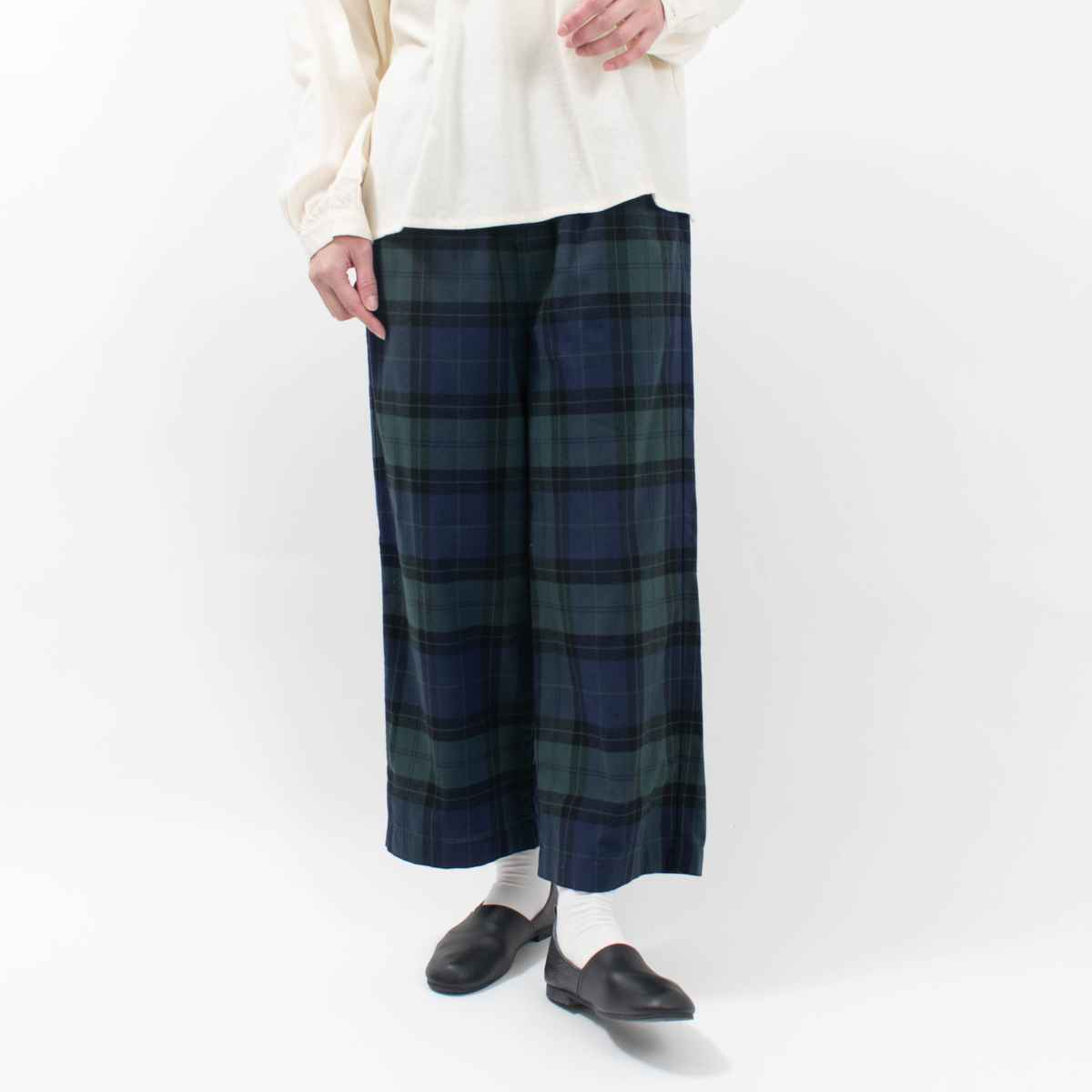 Cocoon pants コクーンパンツ（スラックス）｜HeRIN.CYE（ヘリン