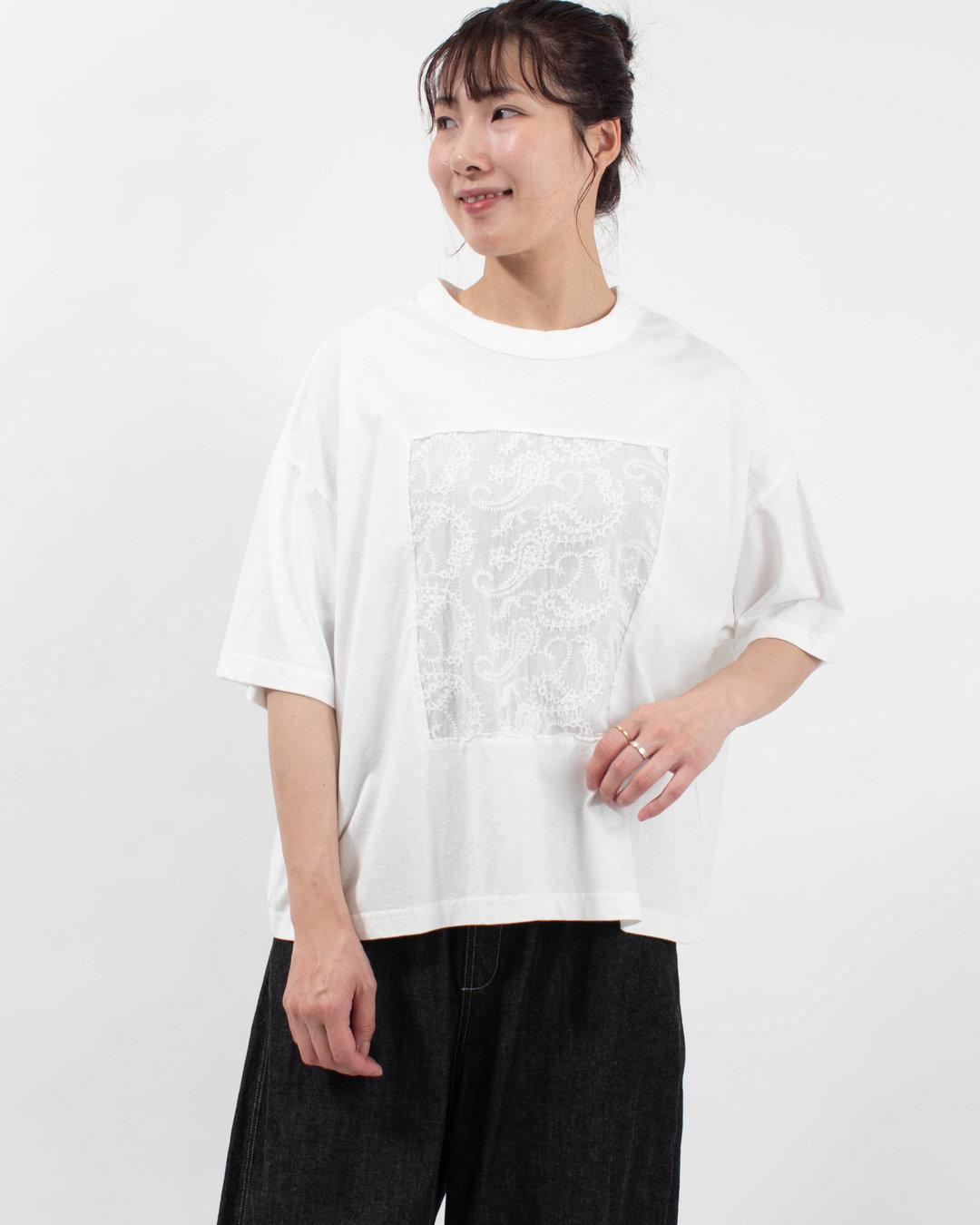4204774 sloe ペイズリー刺繍×天竺 5分袖フレームTシャツ