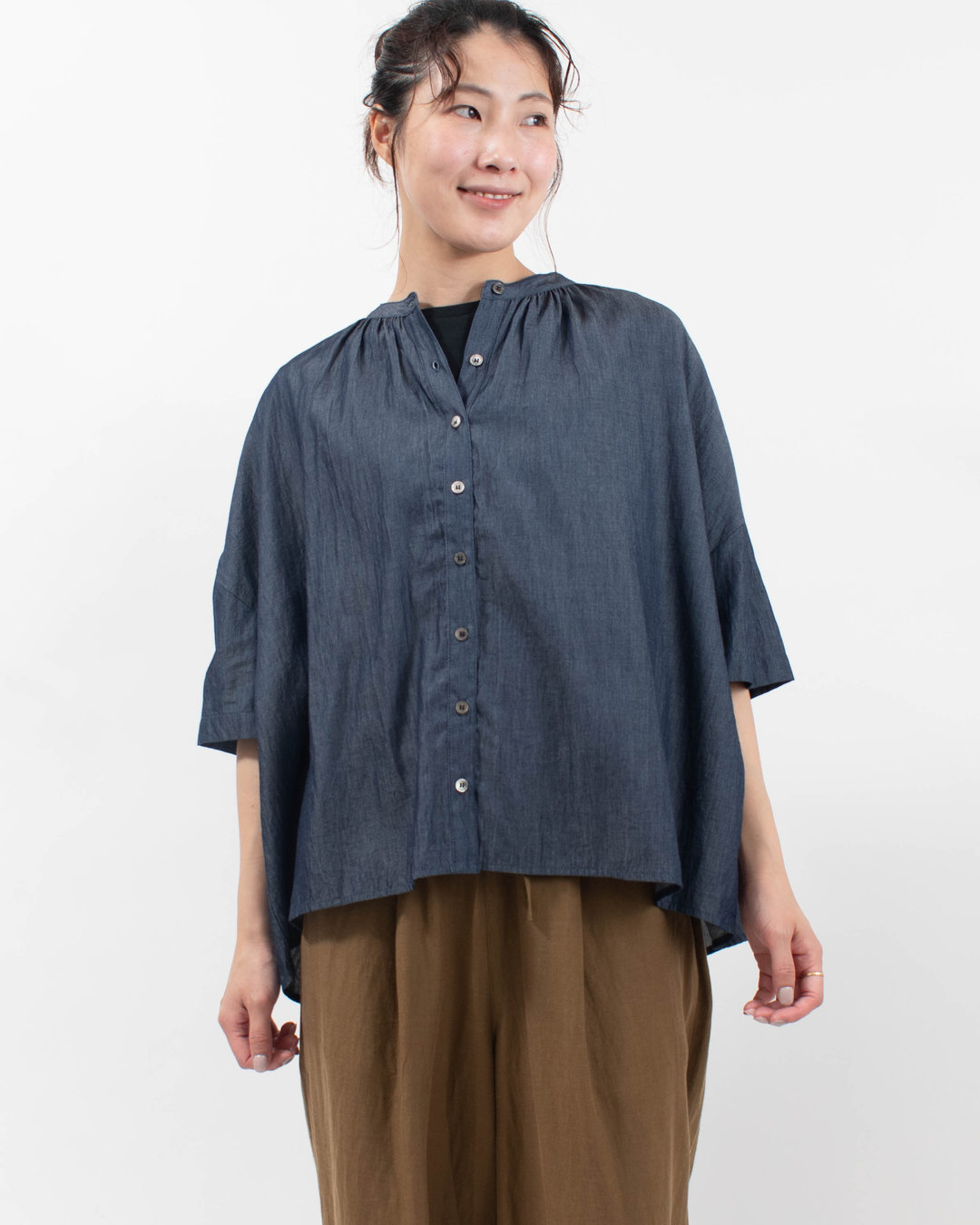 4404571 sloe 3ozデニムワイドシルエットギャザーカラーブラウス