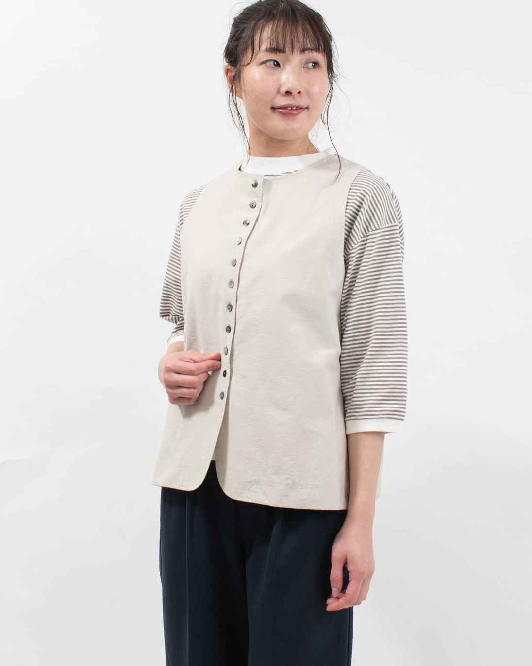 4406811-1  sloe コットンナイロンツイルボタンいっぱい前後2WAYベスト