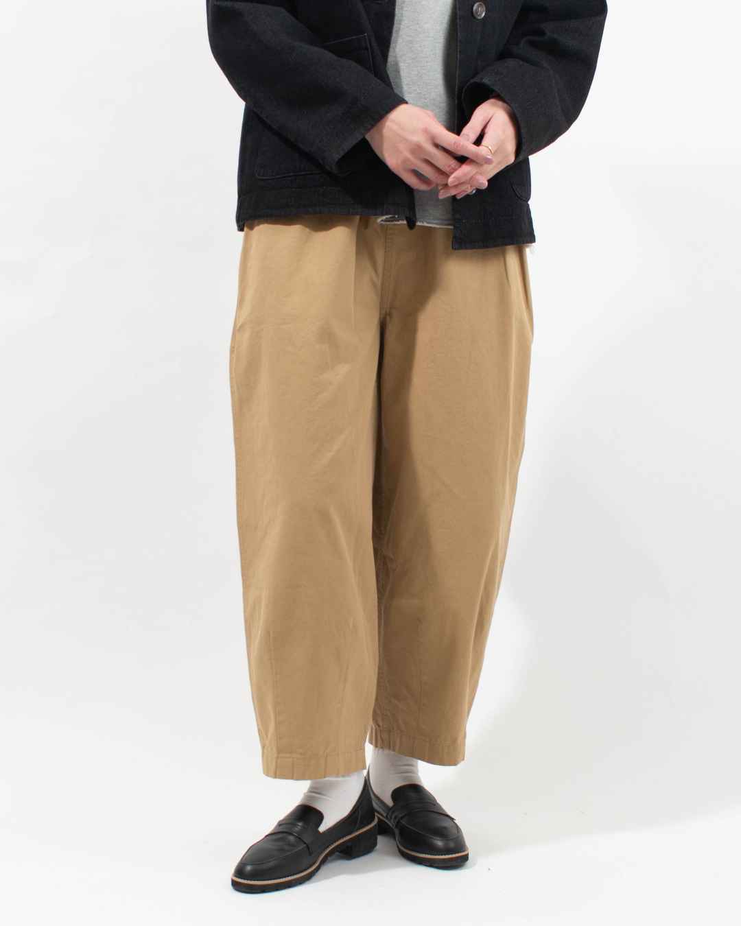 4809073-F  nuance of F コットンツイルバレルパンツ