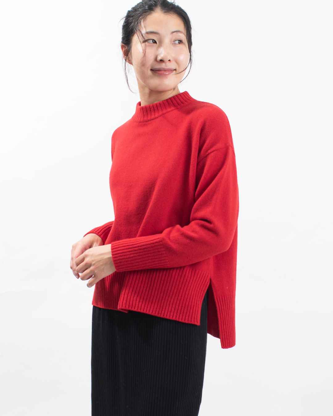 650600  NARU タスマニアラムコモドニット