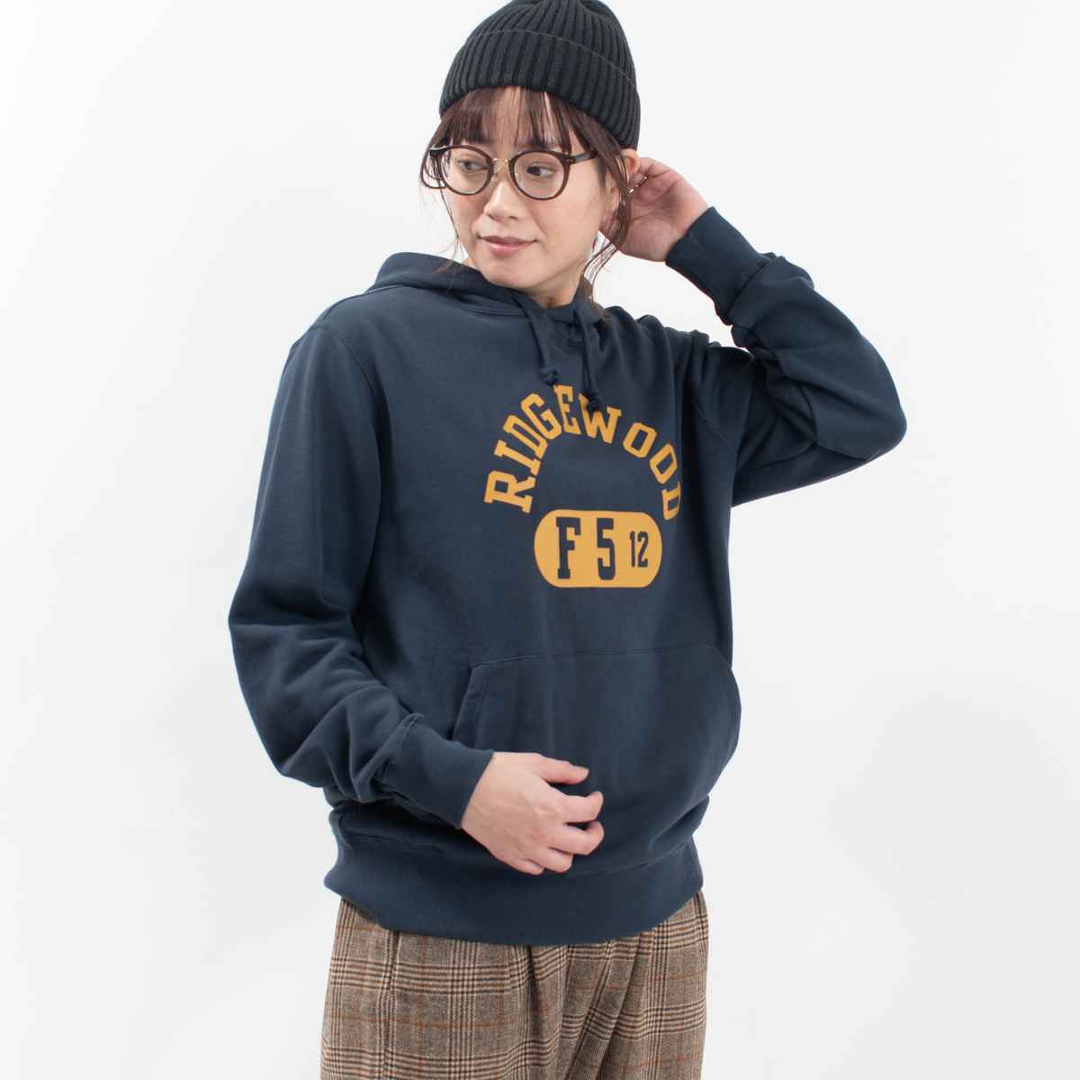 C3-A133  Champion フーデッドスウェットシャツ