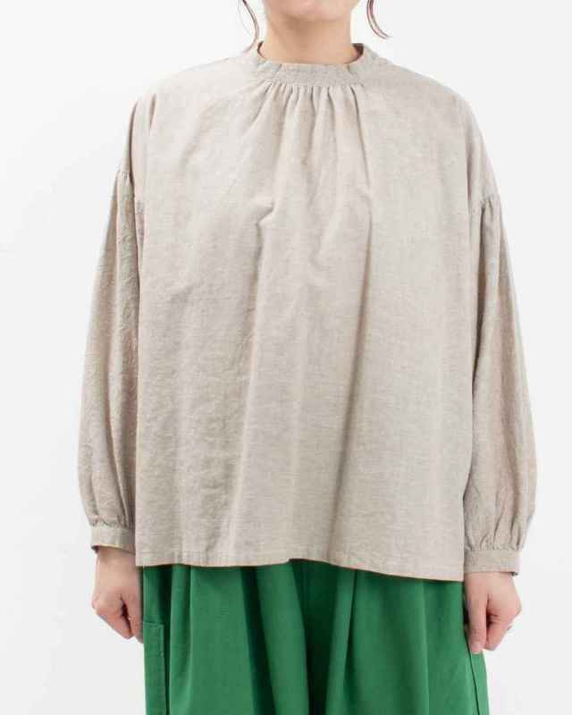 01ESP11031  blue willow コットンリネン部分刺繍ブラウス