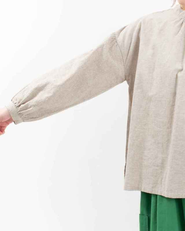 01ESP11031  blue willow コットンリネン部分刺繍ブラウス