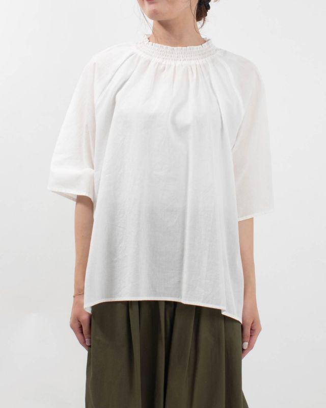 blue willow ブルーウィロー コットンリネン細番手シャーリングブラウス 01EUP11252 レディース ナチュラル ファッション コーデ 服 30代 40代 50代 シンプル blue willow｜コットンリネン細番手シャーリングブラウス