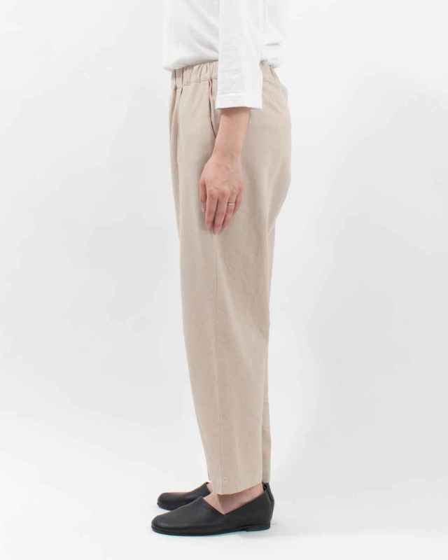 01EUS14367 blue willow コットンツイルテーパードパンツ