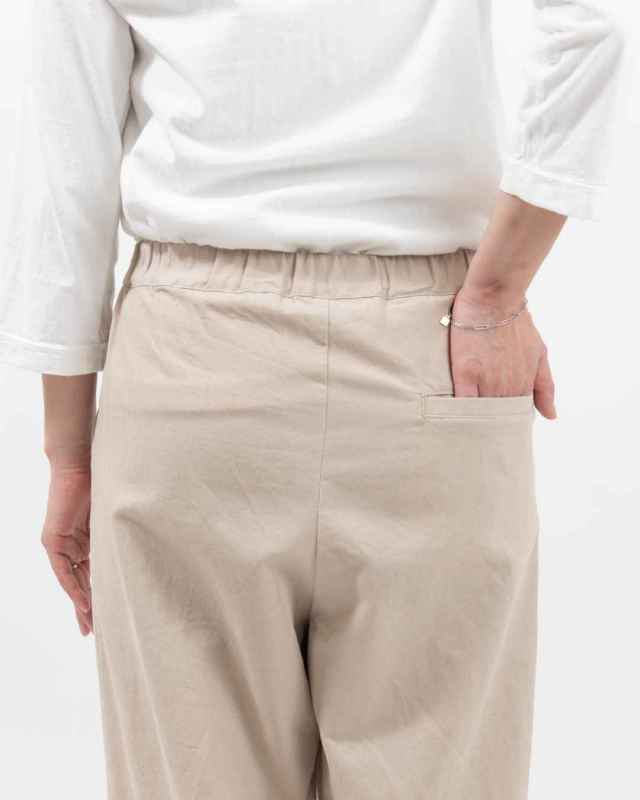 01EUS14367 blue willow コットンツイルテーパードパンツ