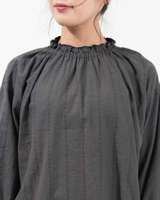 01EWP11540 blue willow コットンリネン総刺繍フリルブラウス