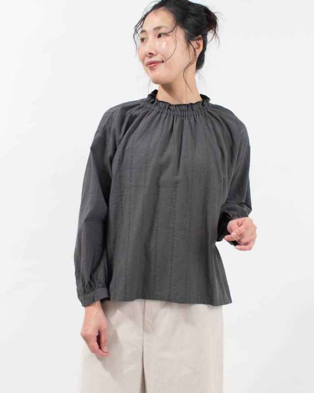 01EWP11540 blue willow コットンリネン総刺繍フリルブラウス