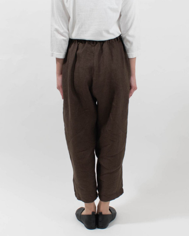 01EWS14622  blue willow リネン太番手タックテーパードパンツ