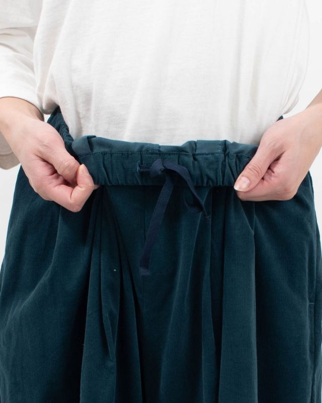 01EWS14628  blue willow 細コーデュロイワイドパンツ