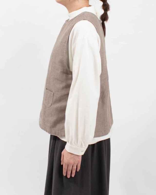 01EWS16613 blue willow コットンリネンヘリンボンベスト