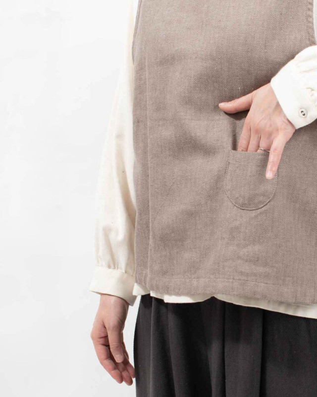 01EWS16613 blue willow コットンリネンヘリンボンベスト