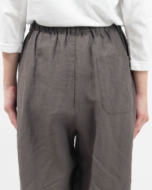 01FFP14425 blue willow リネンタックコクーンパンツ