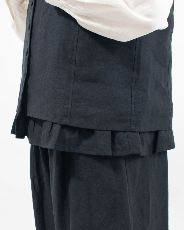 01FFP16424 blue willow リネン裏付き裾フリルベスト