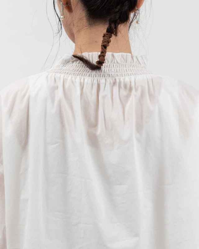 01FSP11016  blue willow コットン細番手シャーリングブラウス