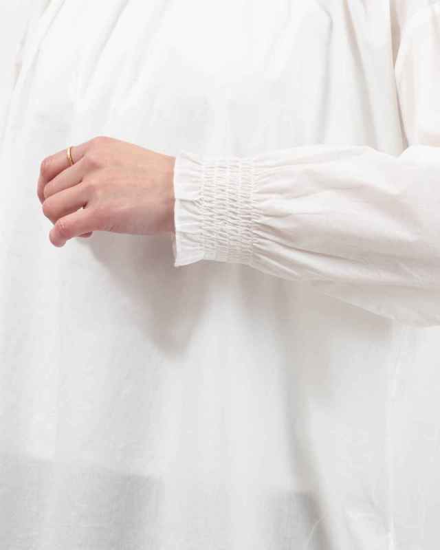 01FSP11016  blue willow コットン細番手シャーリングブラウス