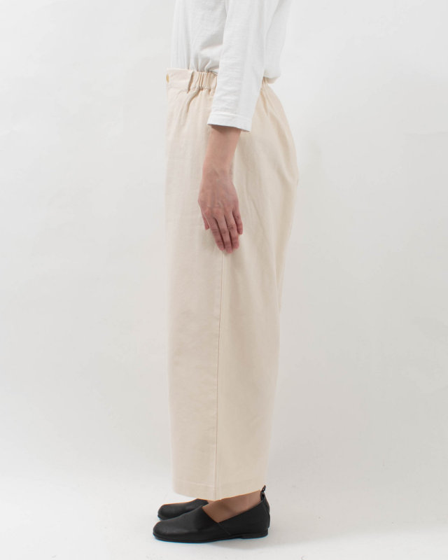 01FSP14055 blue willow コットンオックスストレートパンツ