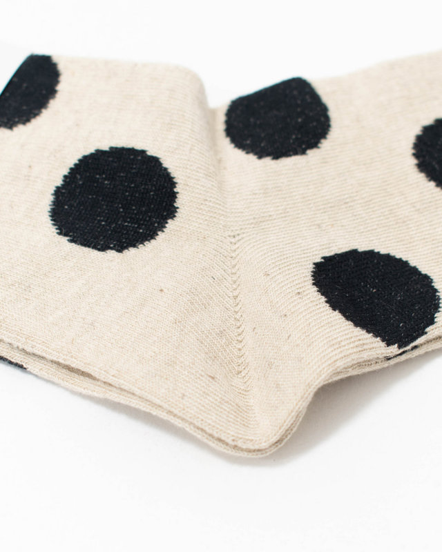 01FSP49070 blue willow コットンリネンドットソックス