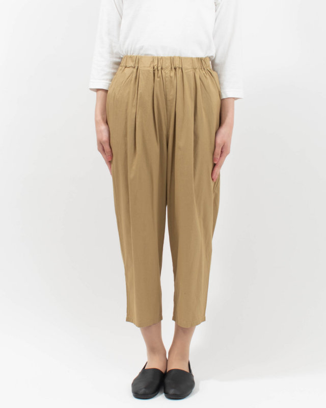 01FUP14240 blue willow コットン綾織りテーパードパンツ