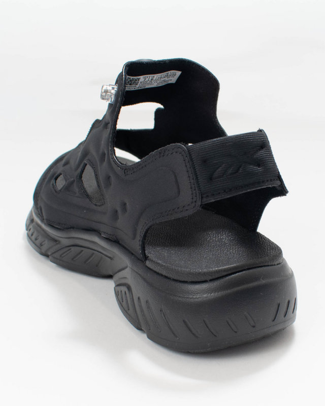 100251112 Reebok インスタ ポンプフューリー サンダル（ブラック）