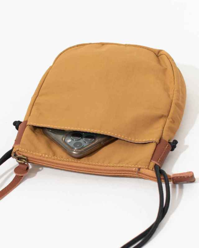 11991　toleur リンクルナイロンCミニサコッシュ