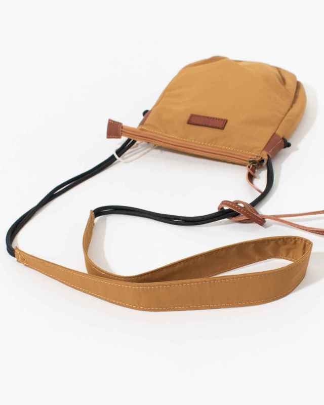 11991　toleur リンクルナイロンCミニサコッシュ