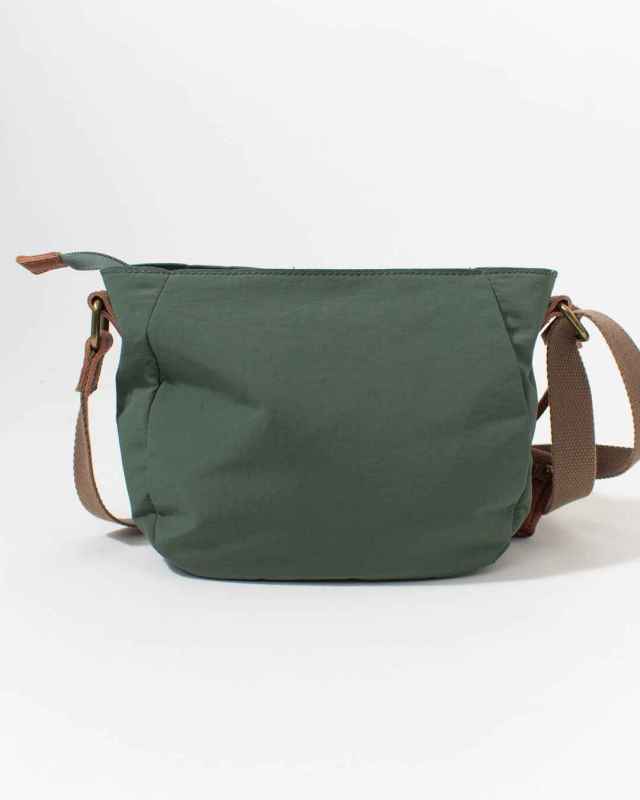 11992　toleur リンクルナイロンCショルダー