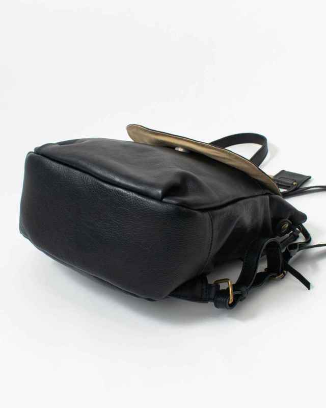 11999 toleur カウレザーリュック