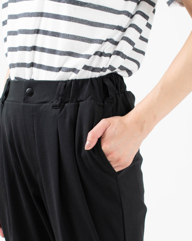 AlexanderWang★ フェイクレザー テーパードパンツ タック入り セール】ウォッシャブル タックテーパードパンツ(セットアップ