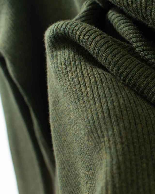 1542-229 YARRA 綿カシミヤハイネックリブニット