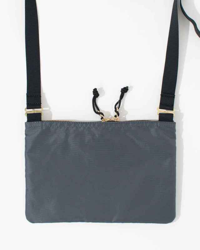 420DHORIZONTAL-M  FREDRIK PACKERS 420D HORIZONTAL SHOULDER Mサイズ