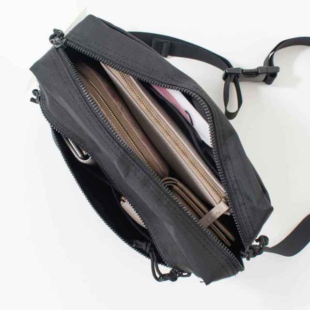 420DSNUGSHO-M-1  FREDRIK PACKERS 420D SNUG SHOULDER M BLACK ZIPPER