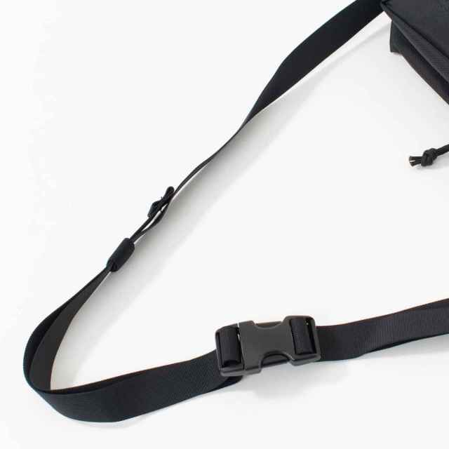 420DSNUGSHO-M-1  FREDRIK PACKERS 420D SNUG SHOULDER M BLACK ZIPPER