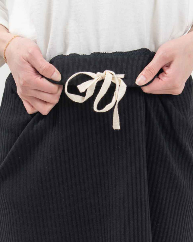 4887911A  nuance of F リブナロースカート