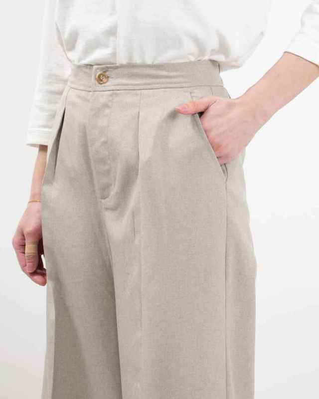 5102401  MAFRAIS リネンライクツイード タックフレアパンツ