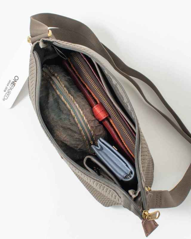 51101　ONEPAIRED/toleur ポリエステルニットショルダー