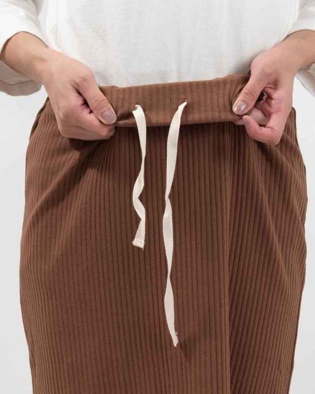 5686429 nuance of F リブナロースカート 