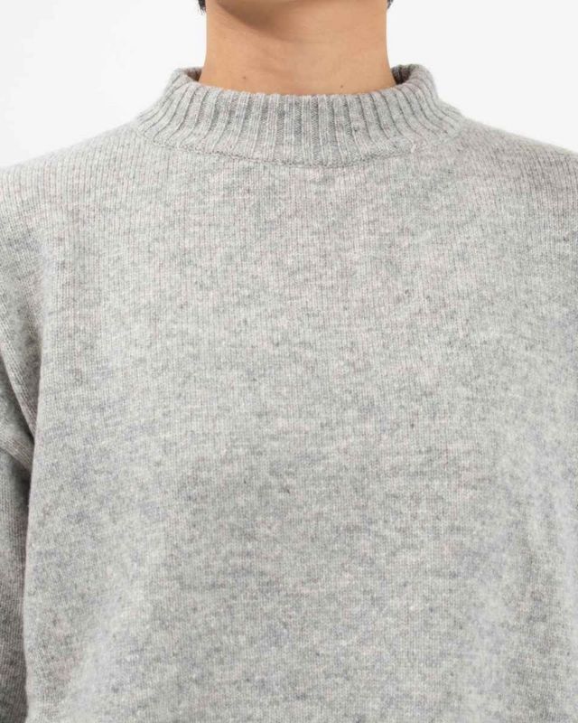 650600  NARU タスマニアラムコモドニット