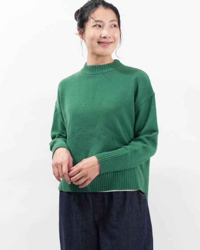 650600  NARU タスマニアラムコモドニット