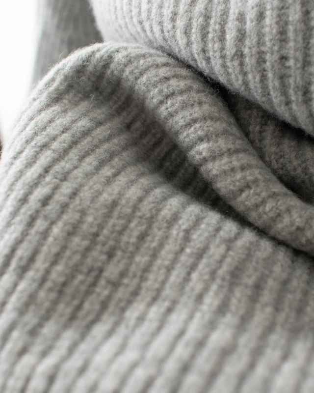 650602  NARU タスマニアラム エトレニットセーター プルオーバー