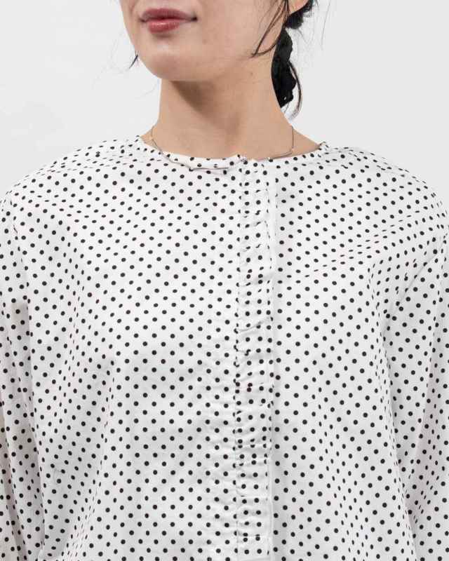 761-236 Bliss bunch フロントフリルブラウス