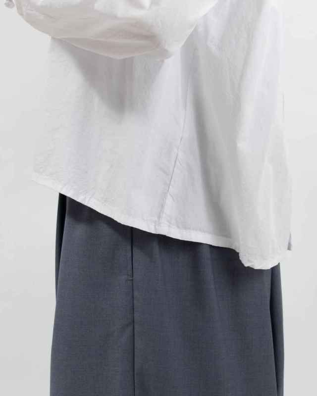 761-237 Bliss bunch バック釦フリル衿ブラウス